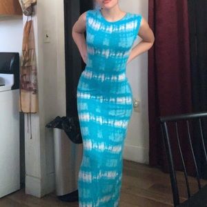 SOLD - ‼️ CUT-OUT WAIST MAXI DRESS ‼️